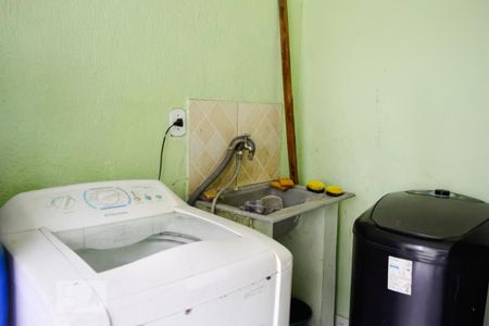 Casa à venda com 240m², 3 quartos e 4 vagas Casa à venda com 240m², 3 quartos e 4 vagasDetalhe da area de serviço