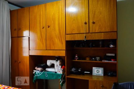 Casa à venda com 240m², 3 quartos e 4 vagas Casa à venda com 240m², 3 quartos e 4 vagasQuarto 3 - Armários