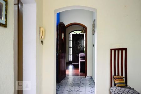 Casa à venda com 240m², 3 quartos e 4 vagas Casa à venda com 240m², 3 quartos e 4 vagasCorredor Terreo