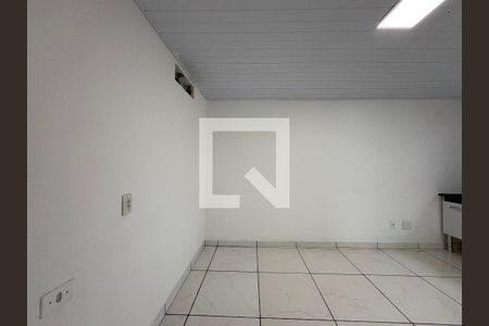 Sala de kitnet/studio para alugar com 1 quarto, 25m² em Parque Novo Oratório, Santo André