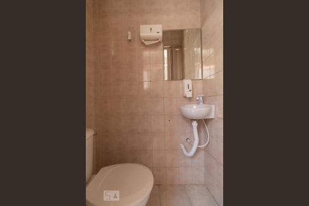 Casa à venda com 390m², 6 quartos e 4 vagasBanheiro de serviço