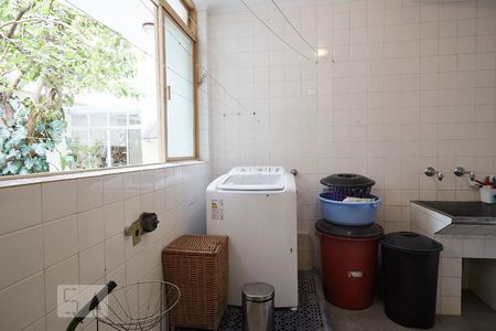 Casa à venda com 269m², 4 quartos e 4 vagasÁrea de Serviço