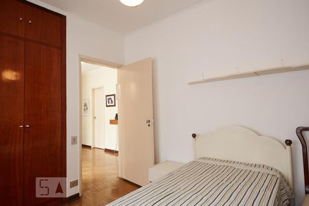 Casa à venda com 269m², 4 quartos e 4 vagasQuarto 2