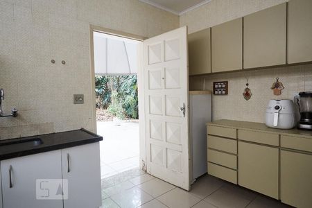 Casa à venda com 269m², 4 quartos e 4 vagasCozinha