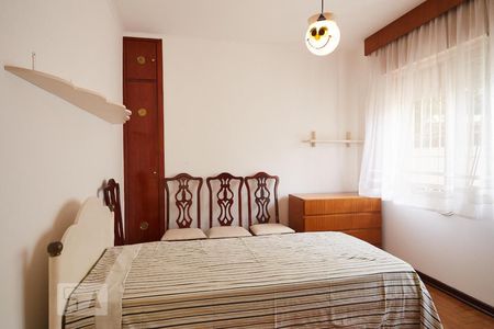 Casa à venda com 269m², 4 quartos e 4 vagasQuarto 2