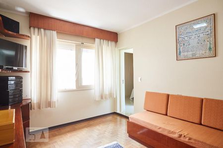 Casa à venda com 269m², 4 quartos e 4 vagasSala de TV