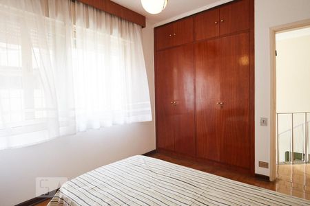 Casa à venda com 269m², 4 quartos e 4 vagasQuarto 2