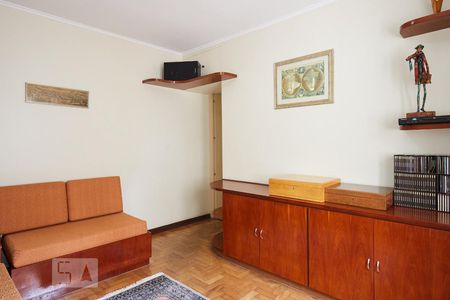 Casa à venda com 269m², 4 quartos e 4 vagasSala de TV