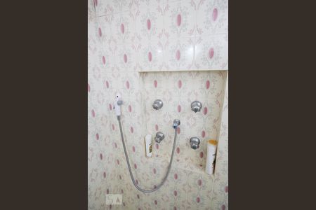 Casa à venda com 269m², 4 quartos e 4 vagasBanheiro do Quarto 1