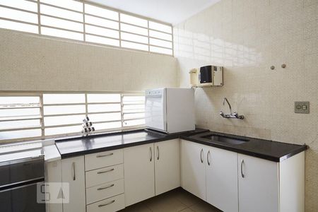 Casa à venda com 269m², 4 quartos e 4 vagasCozinha