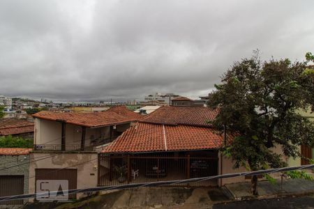 Vista de kitnet/studio para alugar com 1 quarto, 22m² em Cachoeirinha, Belo Horizonte