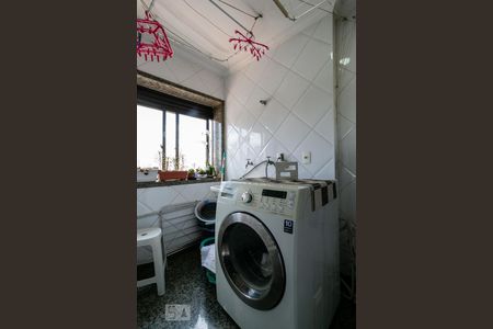 Apartamento à venda com 280m², 4 quartos e 4 vagas Apartamento à venda com 280m², 4 quartos e 4 vagasÁrea de Serviço