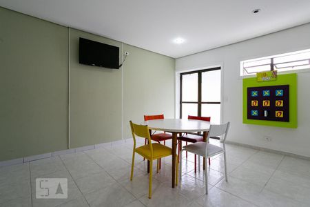 Apartamento à venda com 280m², 4 quartos e 4 vagas Apartamento à venda com 280m², 4 quartos e 4 vagasÁrea Comum - Salão de Jogos & Brinquedoteca