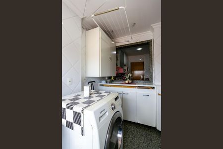 Apartamento à venda com 280m², 4 quartos e 4 vagas Apartamento à venda com 280m², 4 quartos e 4 vagasÁrea de Serviço