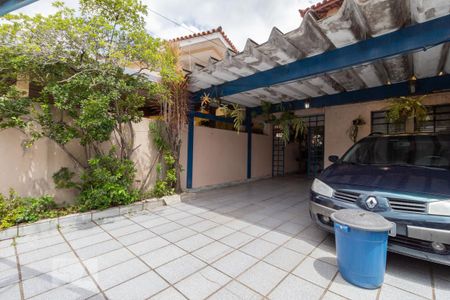 Casa à venda com 220m², 3 quartos e 3 vagasGaragem