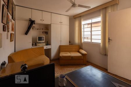 Casa à venda com 220m², 3 quartos e 3 vagasEdícula