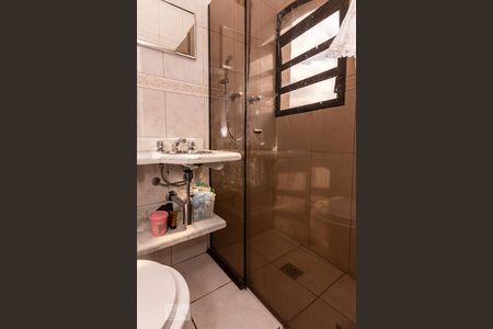 Casa à venda com 580m², 3 quartos e 8 vagas Casa à venda com 580m², 3 quartos e 8 vagasBanheiro quarto 2