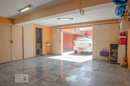 Casa à venda com 297m², 4 quartos e 5 vagas Casa à venda com 297m², 4 quartos e 5 vagasGaragem