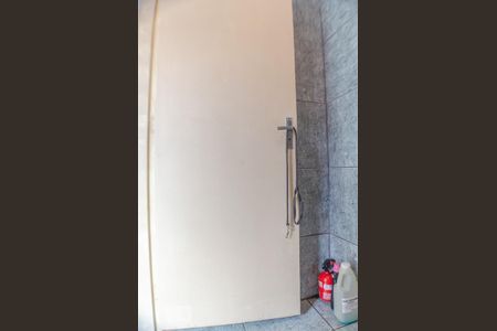 Casa à venda com 297m², 4 quartos e 5 vagas Casa à venda com 297m², 4 quartos e 5 vagasBanheiro de serviço