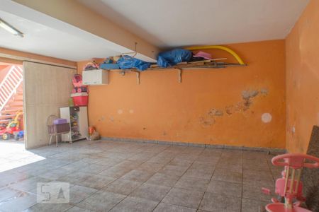 Casa à venda com 297m², 4 quartos e 5 vagas Casa à venda com 297m², 4 quartos e 5 vagasGaragem