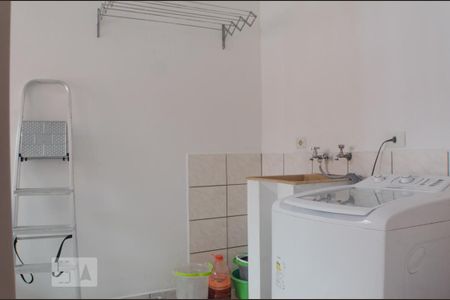 Casa à venda com 297m², 4 quartos e 5 vagas Casa à venda com 297m², 4 quartos e 5 vagasÁrea de serviço 2