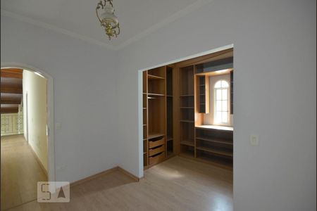 Casa para alugar com 556m², 6 quartos e 4 vagas Casa para alugar com 556m², 6 quartos e 4 vagasQuarto 4
