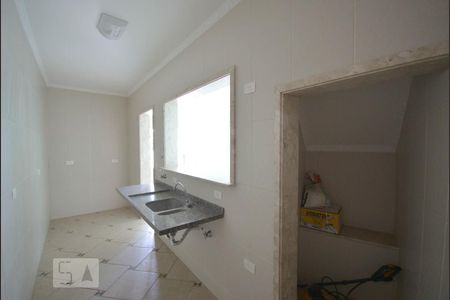 Casa para alugar com 556m², 6 quartos e 4 vagas Casa para alugar com 556m², 6 quartos e 4 vagasCozinha Edícula