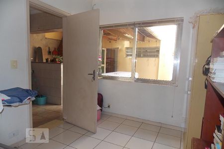 Casa à venda com 230m², 5 quartos e 3 vagas Casa à venda com 230m², 5 quartos e 3 vagasÁrea de Serviço