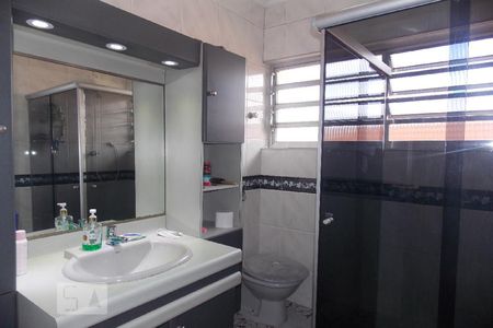 Casa à venda com 230m², 5 quartos e 3 vagas Casa à venda com 230m², 5 quartos e 3 vagasBanheiro 2