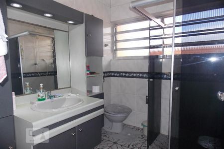 Casa à venda com 230m², 5 quartos e 3 vagas Casa à venda com 230m², 5 quartos e 3 vagasBanheiro 2