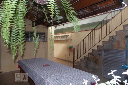 Casa à venda com 230m², 5 quartos e 3 vagas Casa à venda com 230m², 5 quartos e 3 vagasÁrea Externa