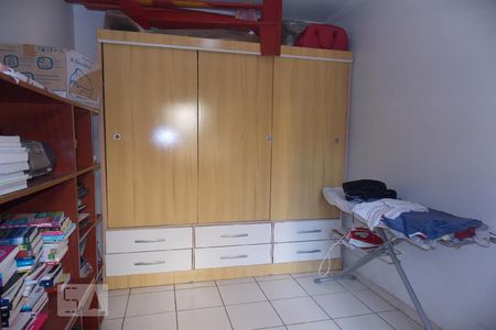 Casa à venda com 230m², 5 quartos e 3 vagas Casa à venda com 230m², 5 quartos e 3 vagasÁrea de Serviço