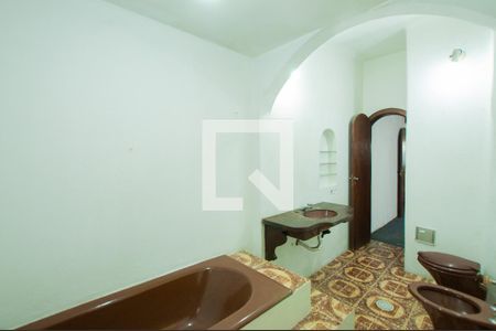 Casa à venda com 190m², 1 quarto e sem vaga Casa à venda com 190m², 1 quarto e sem vagaBanheiro da Suíte