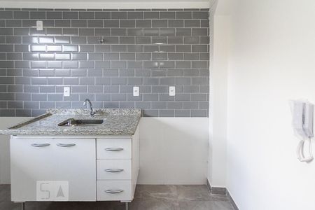 Cozinha de apartamento para alugar com 2 quartos, 32m² em Vila Carrao, São Paulo