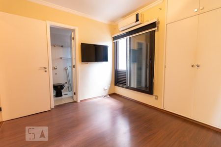 Apartamento à venda com 171m², 3 quartos e 2 vagasSuíte 2