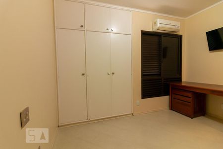 Apartamento à venda com 171m², 3 quartos e 2 vagasSuíte 1