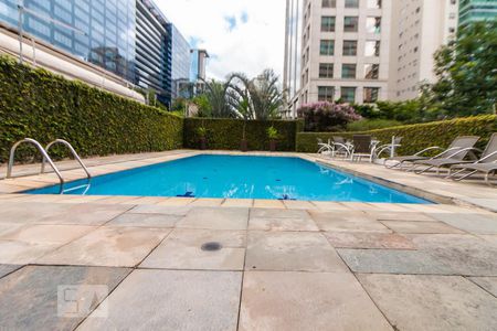 Apartamento à venda com 171m², 3 quartos e 2 vagasPiscina