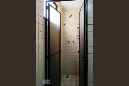 Apartamento para alugar com 85m², 2 quartos e 1 vaga Apartamento para alugar com 85m², 2 quartos e 1 vagaBanheiro