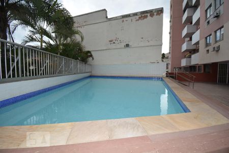 Apartamento à venda com 65m², 2 quartos e 1 vagaÁrea comum - Piscina