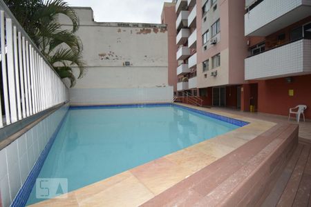 Apartamento à venda com 65m², 2 quartos e 1 vagaÁrea comum - Piscina