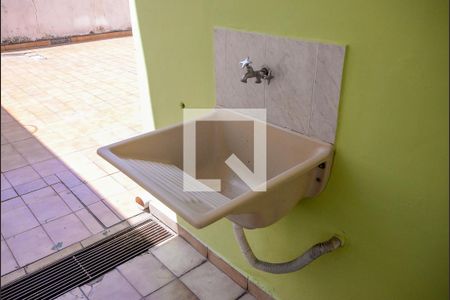 Casa à venda com 340m², 3 quartos e 6 vagas Casa à venda com 340m², 3 quartos e 6 vagasArea de Serviço