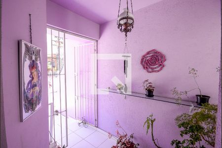 Casa à venda com 340m², 3 quartos e 6 vagas Casa à venda com 340m², 3 quartos e 6 vagasHall