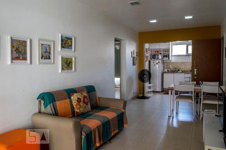 Sala de apartamento à venda com 2 quartos, 60m² em Copacabana, Rio de Janeiro