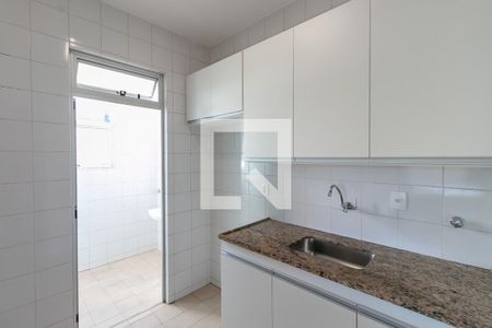 Apartamento à venda com 70m², 2 quartos e 2 vagasCozinha