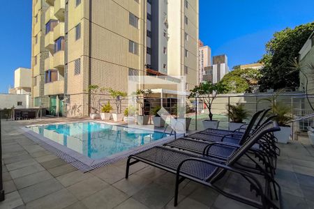 Apartamento à venda com 70m², 2 quartos e 2 vagasÁrea comum - Piscina