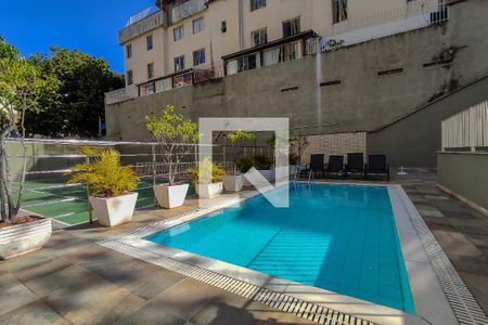 Apartamento à venda com 70m², 2 quartos e 2 vagasÁrea comum - Piscina