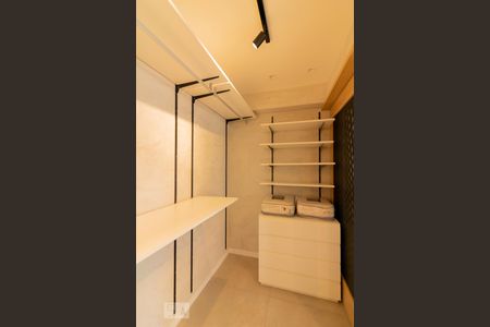 Apartamento para alugar com 56m², 1 quarto e 1 vaga Apartamento para alugar com 56m², 1 quarto e 1 vagaCloset