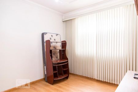 Sala de TV de apartamento para alugar com 3 quartos, 135m² em Prado, Belo Horizonte