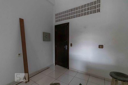 Sala - Quarto de kitnet/studio para alugar com 1 quarto, 100m² em Vila Bertioga, São Paulo