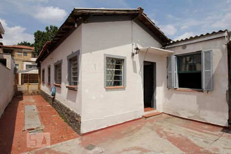 Casa à venda com 270m², 3 quartos e 2 vagasQuintal